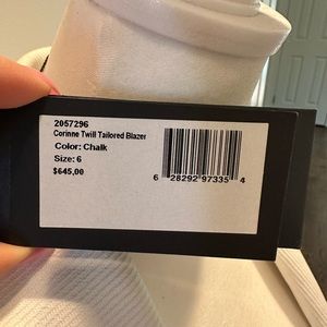 Brand new with tags Halston twill tailored blazer size 6